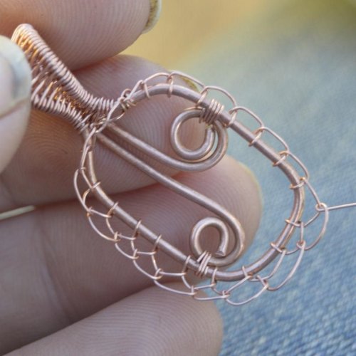 Deborah Kelly's Netted Bezel for a Cabochon - , Wire Weaving, Weaving, Wire Weaving, Weaving Wire, Continue the second row of netting
